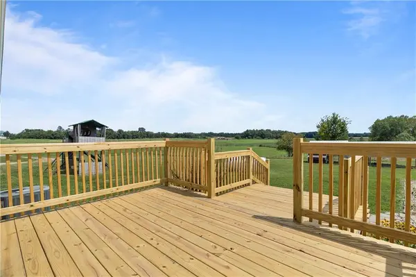419 NE 251 RD, Warrensburg, MO 64093