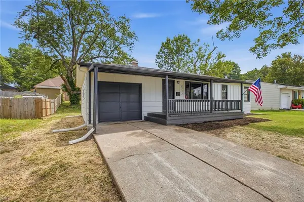 3313 Vermont AVE, Independence, MO 64052