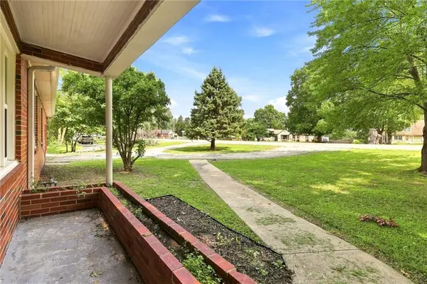 3714 Blue Ridge BLVD, Independence, MO 64052