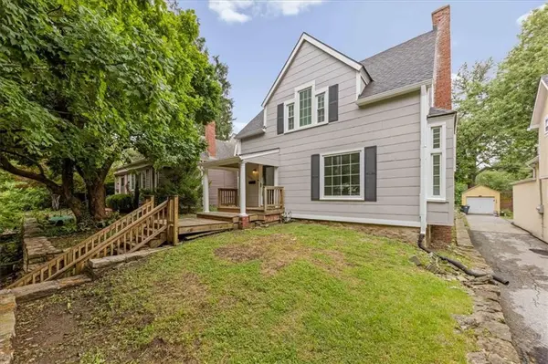 4346 Locust ST, Kansas City, MO 64110