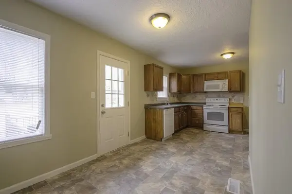 1340 S Main ST, Independence, MO 64055