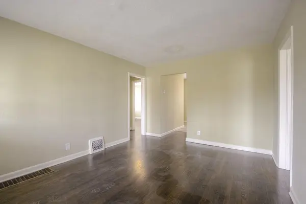 1340 S Main ST, Independence, MO 64055