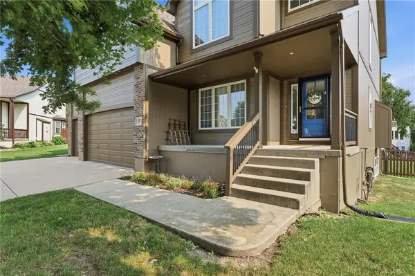 932 Elder CT, Raymore, MO 64083