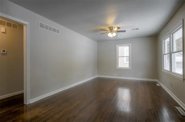 1709 N Dodgion AVE, Independence, MO 64050