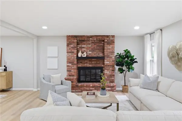 11239 W 99th PL, Overland Park, KS 66214