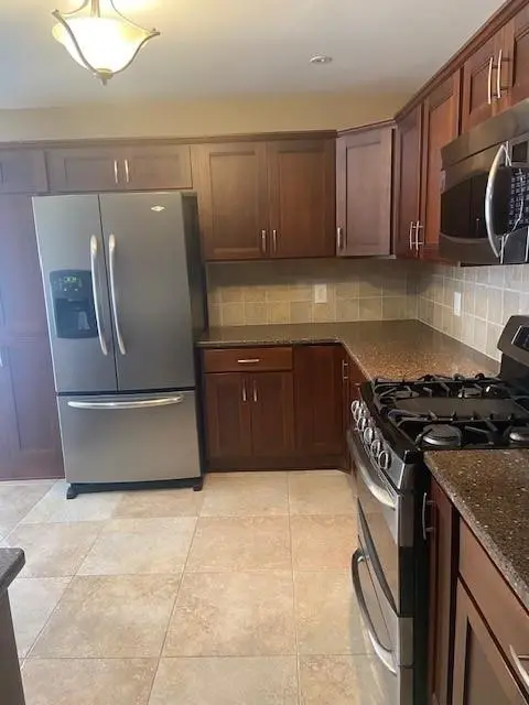 5103 Mulberry TER, St Joseph, MO 64506