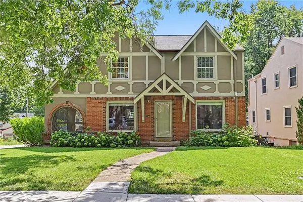 7403 Campbell ST, Kansas City, MO 64131