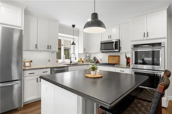 6963 N Atkins AVE, Kansas City, MO 64152
