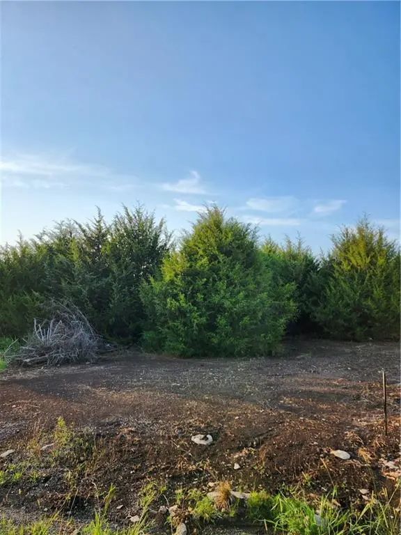 157 S Linn Valley DR, Linn Valley, KS 66040