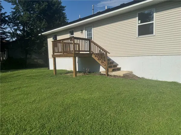 818 S High ST, Butler, MO 64730