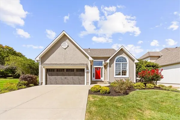 5124 W 159TH TER, Overland Park, KS 66085
