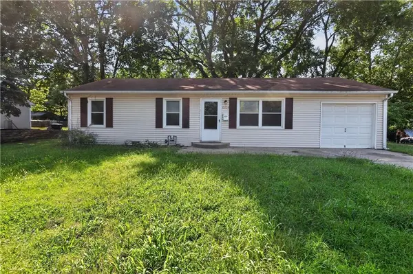 10324 Oakland AVE, Kansas City, MO 64134