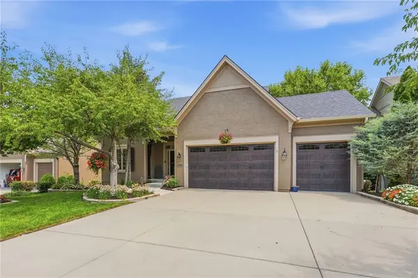 16025 Eby ST, Overland Park, KS 66085