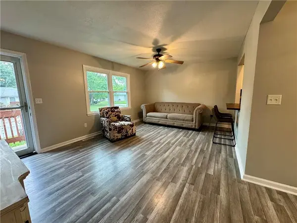 1202 S Hormeyer ST, Clinton, MO 64735