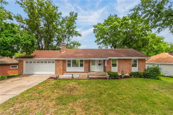 10300 E 72nd ST, Raytown, MO 64133