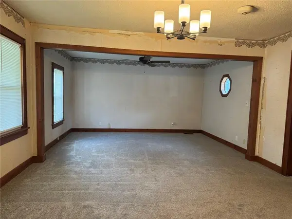 508 W Miami ST, Paola, KS 66071