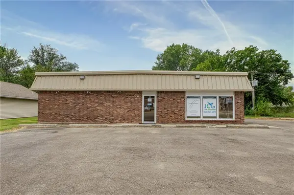 605 W Saint John ST, Girard, KS 66743
