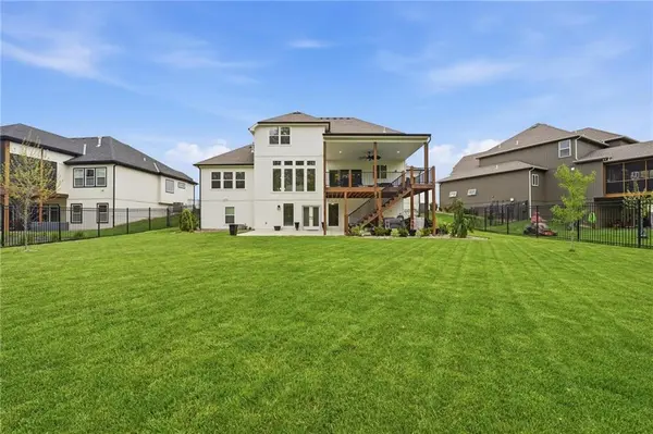 2310 Fishing LN, Kearney, MO 64060