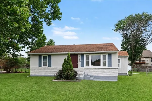 6842 E 139th ST, Grandview, MO 64030