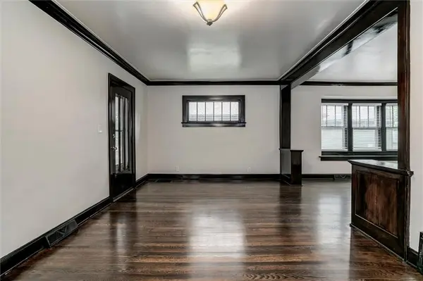 4206 Bell ST, Kansas City, MO 64111