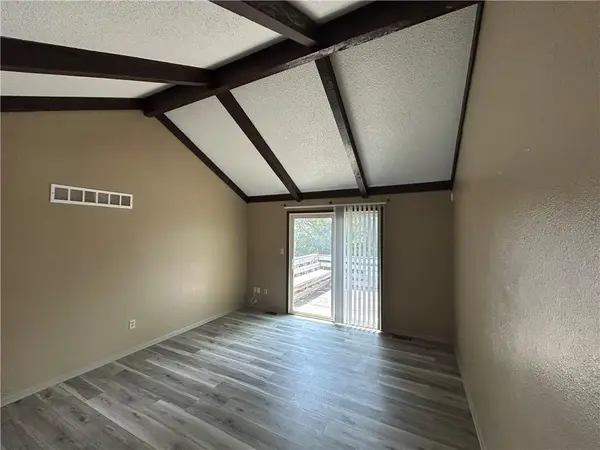 17405 E 41st TER, Independence, MO 64055