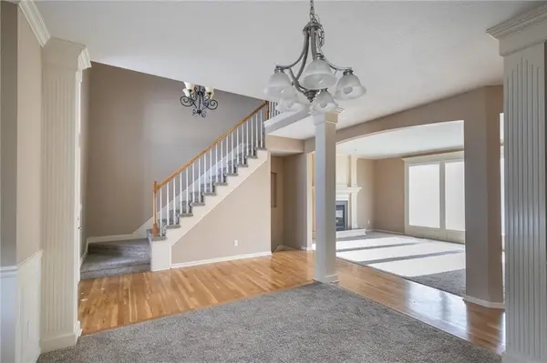 5701 NE Hidden Meadow DR, Lee's Summit, MO 64064