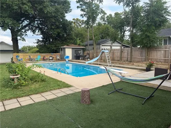 7011 State Route 371 HWY, St Joseph, MO 64504