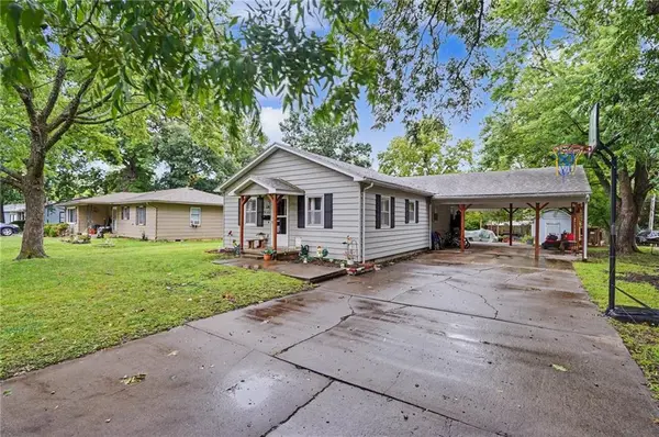 310 Washington ST, Garnett, KS 66032