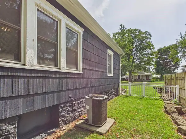 216 Andrick ST, Fort Scott, KS 66701