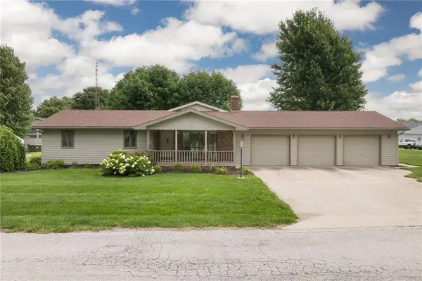 1602 Ridge DR, Mound City, MO 64470