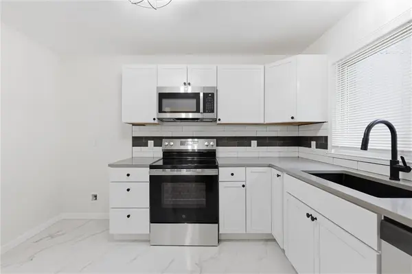 10518 Palmer AVE, Kansas City, MO 64134