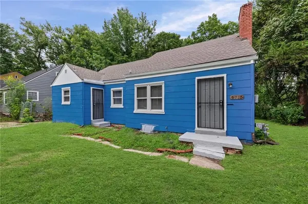 6715 Walrond AVE, Kansas City, MO 64132