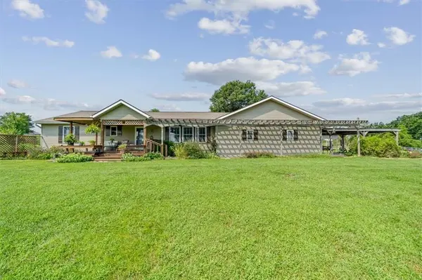 32113 W 359th ST, Osawatomie, KS 66064