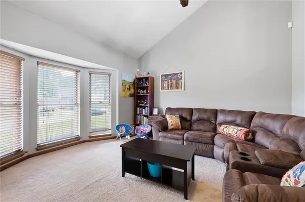 2621 S 22nd TER, Leavenworth, KS 66048