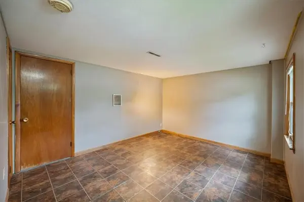 127 Collette ST, Excelsior Springs, MO 64024
