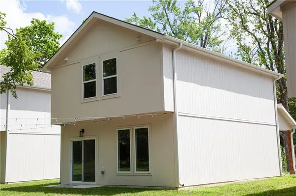 1336 S Pope AVE, Independence, MO 64055