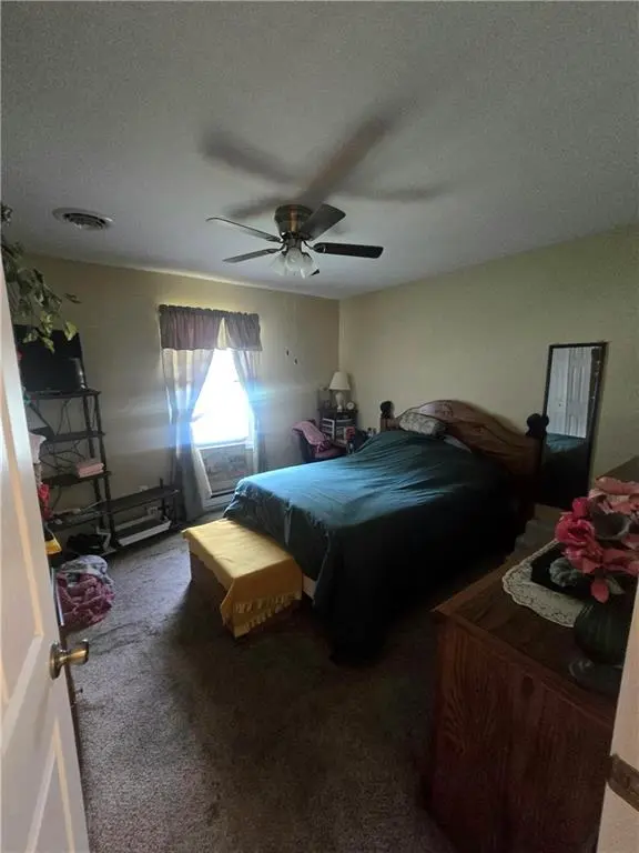 634 W Lindsey ST, Buffalo, MO 65622