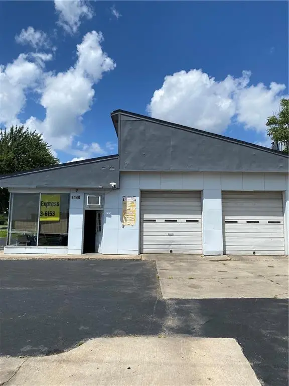 6140 Blue Ridge BLVD, Raytown, MO 64133