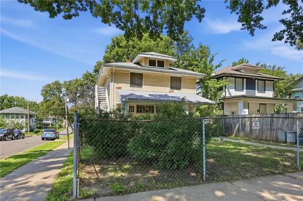 3744 Benton BLVD, Kansas City, MO 64128