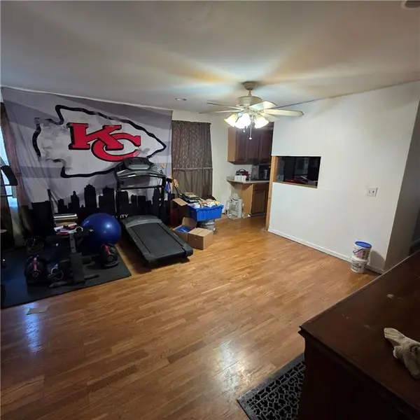 3006 NE Parvin RD, Kansas City, MO 64117