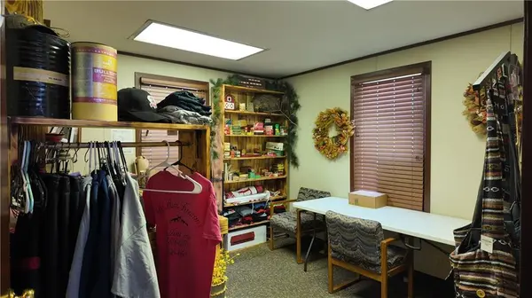 1101 MO-13 HWY, Collins, MO 64738