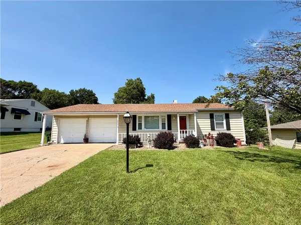 10604 E 75 ST, Raytown, MO 64138