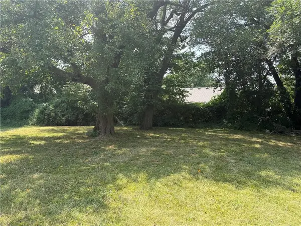3103 Scotty DR, Pittsburg, KS 66762