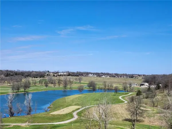 97 Linn Valley DR, Linn Valley, KS 66040