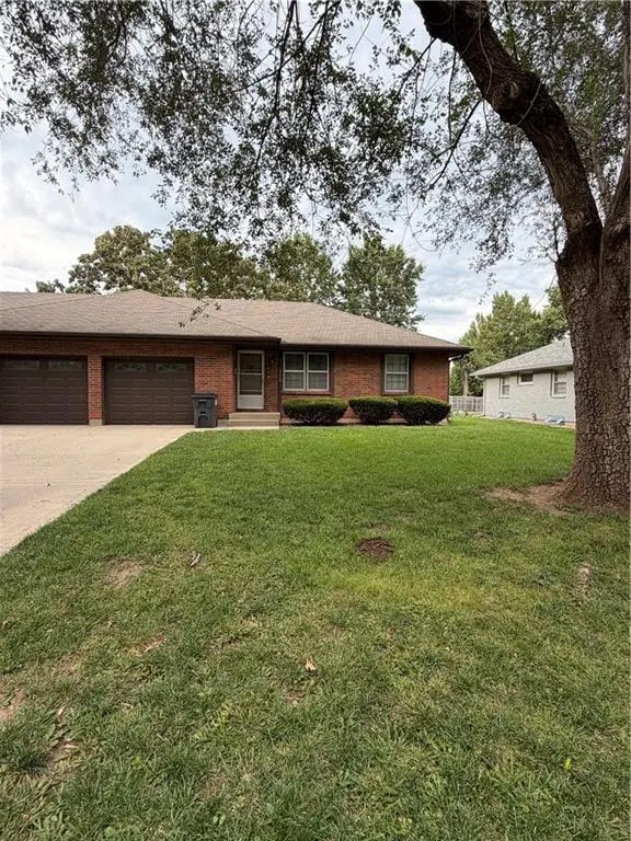 1005 Mock AVE, Blue Springs, MO 64015
