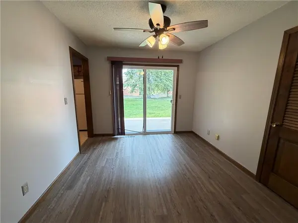 1005 Mock AVE, Blue Springs, MO 64015
