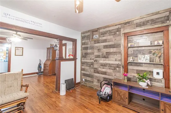 337 E Main ST, Odessa, MO 64076