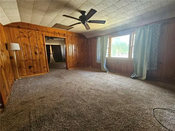 521 N Washington ST, Carterville, MO 64835