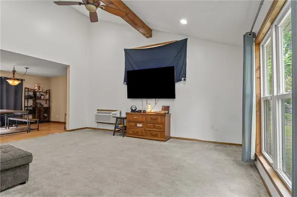 906 N 8th ST, Leavenworth, KS 66048