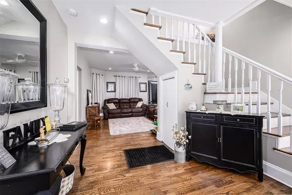 409 E lucy ST, Mclouth, KS 66054